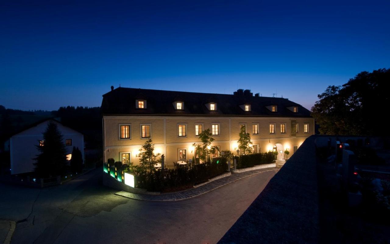 Landgasthof Winter Ardagger Stift Extérieur photo