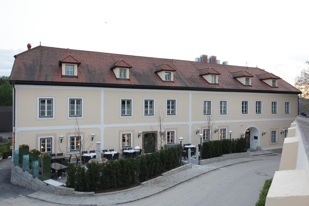 Landgasthof Winter Ardagger Stift Extérieur photo