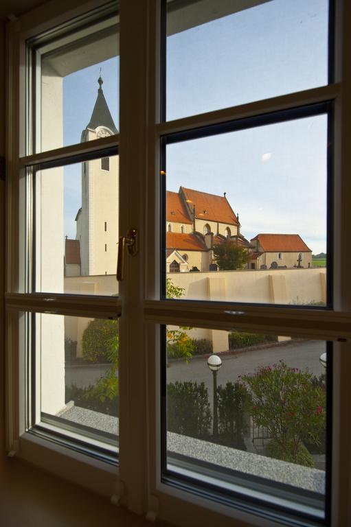Landgasthof Winter Ardagger Stift Extérieur photo